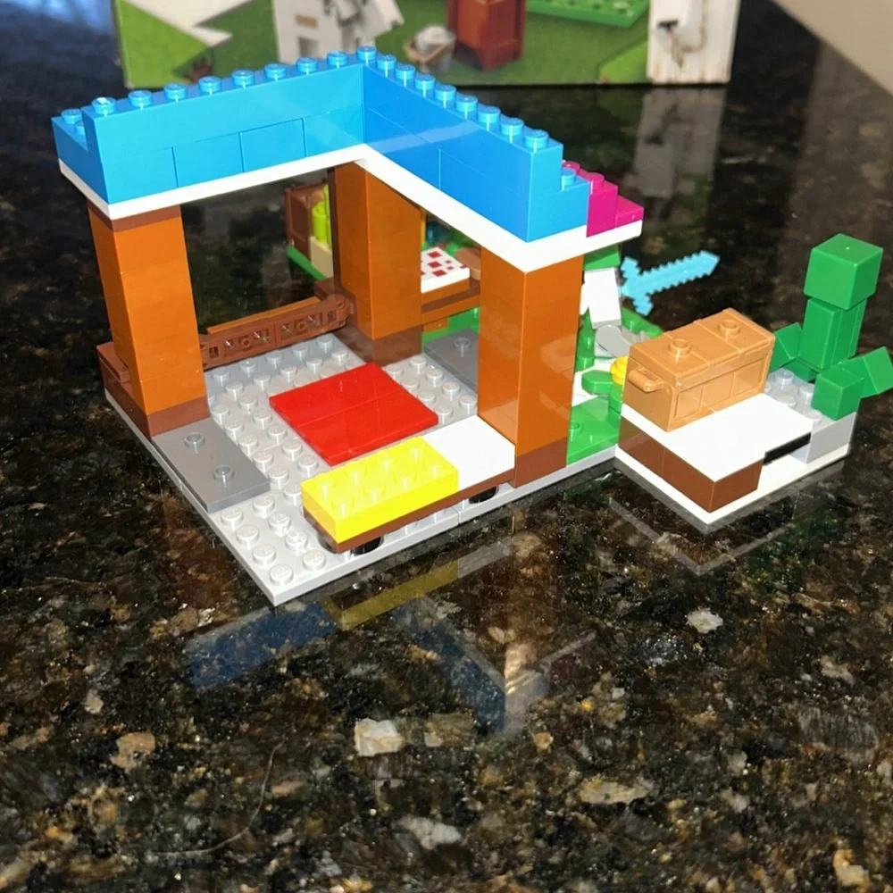 Retired LEGO Minecraft Set 21184: The Bakery